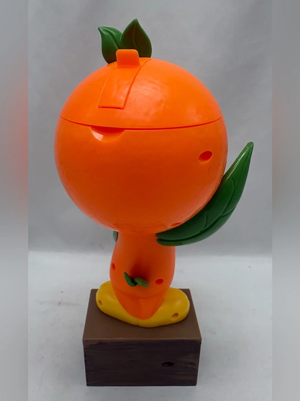 Disney Parks 2026 Epcot Flower & Garden Festival Orange Bird Sipper Cup 10”